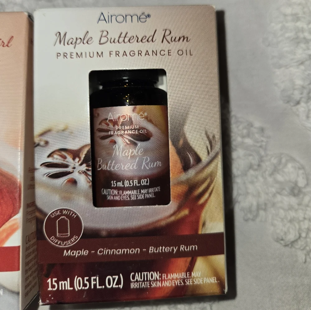 Fragrance Oil Set - Peppermint Vanilla Swirl & Maple Buttered Rum - Picture 2 of 8